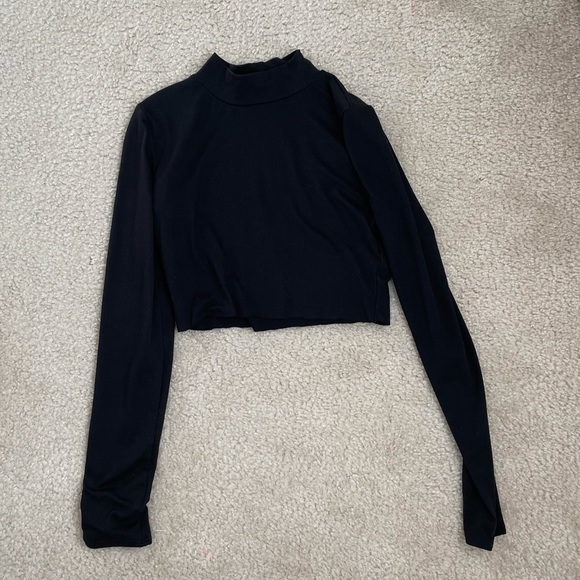 black turtleneck crop top - Picture 1 of 1